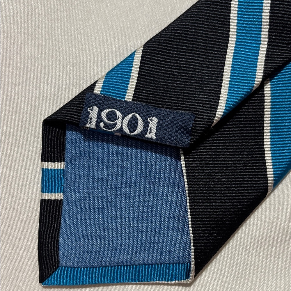 1901 Men's Tie with Black and Blue Stripes - Picture 3 of 5
